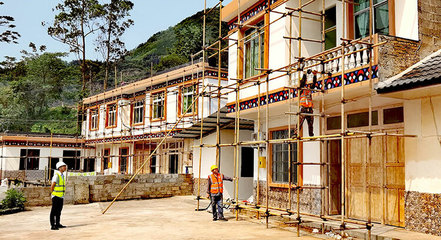 宜賓興文縣石海旅游公路沿線風(fēng)貌改造工程接近完工，房屋建筑工程施工成果顯著